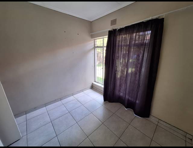 4 BEDROOM HOUSE FOR SALE IN VANDERBIJLPARK SE 6